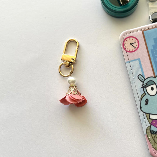 Soft Petals (badge charm)