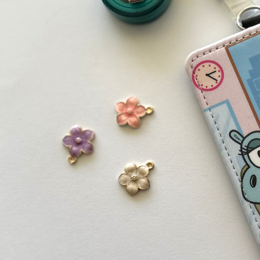 Petite Flowers (badge charm)